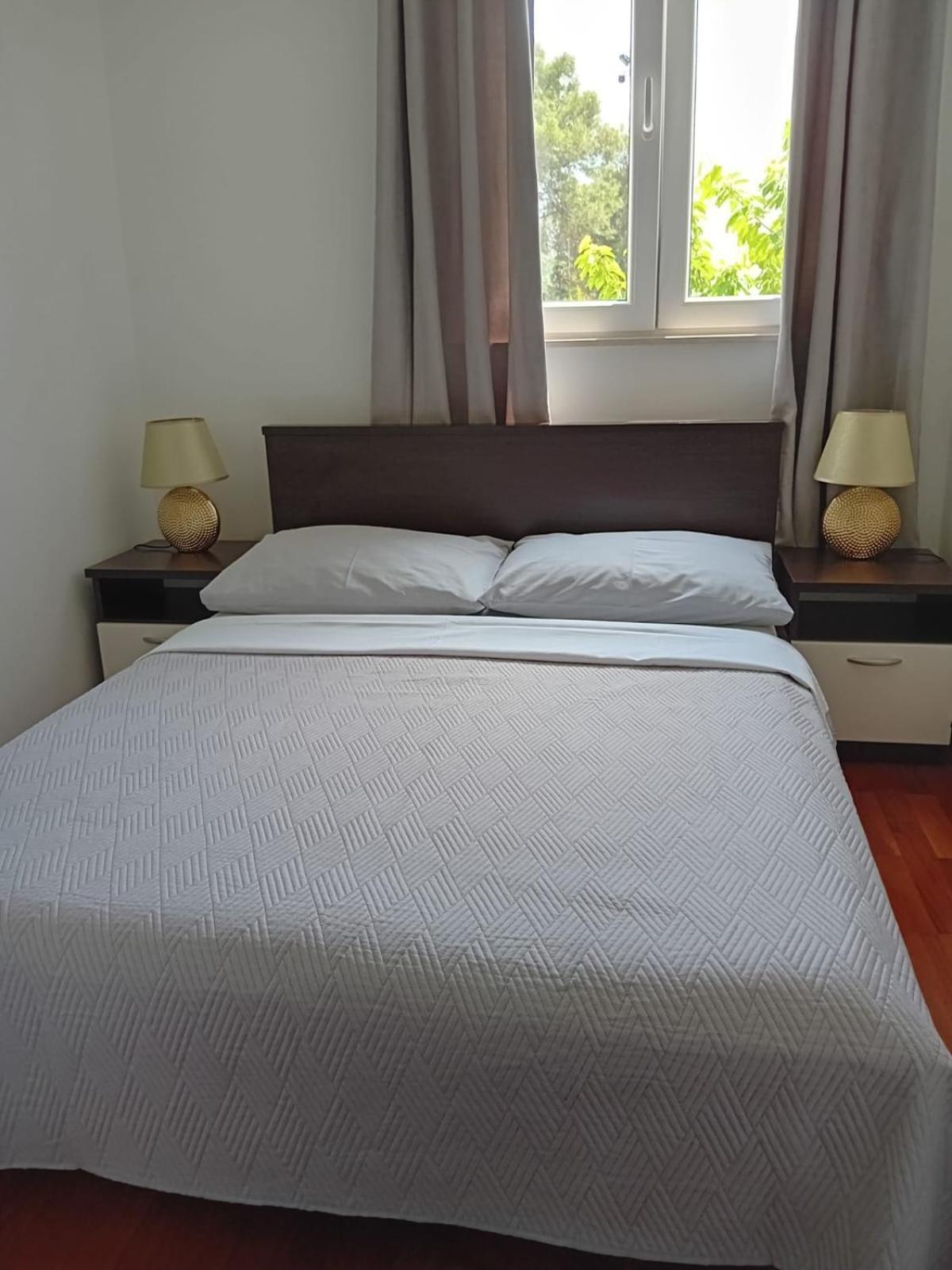 Apartment Gabi Trogir Exteriör bild